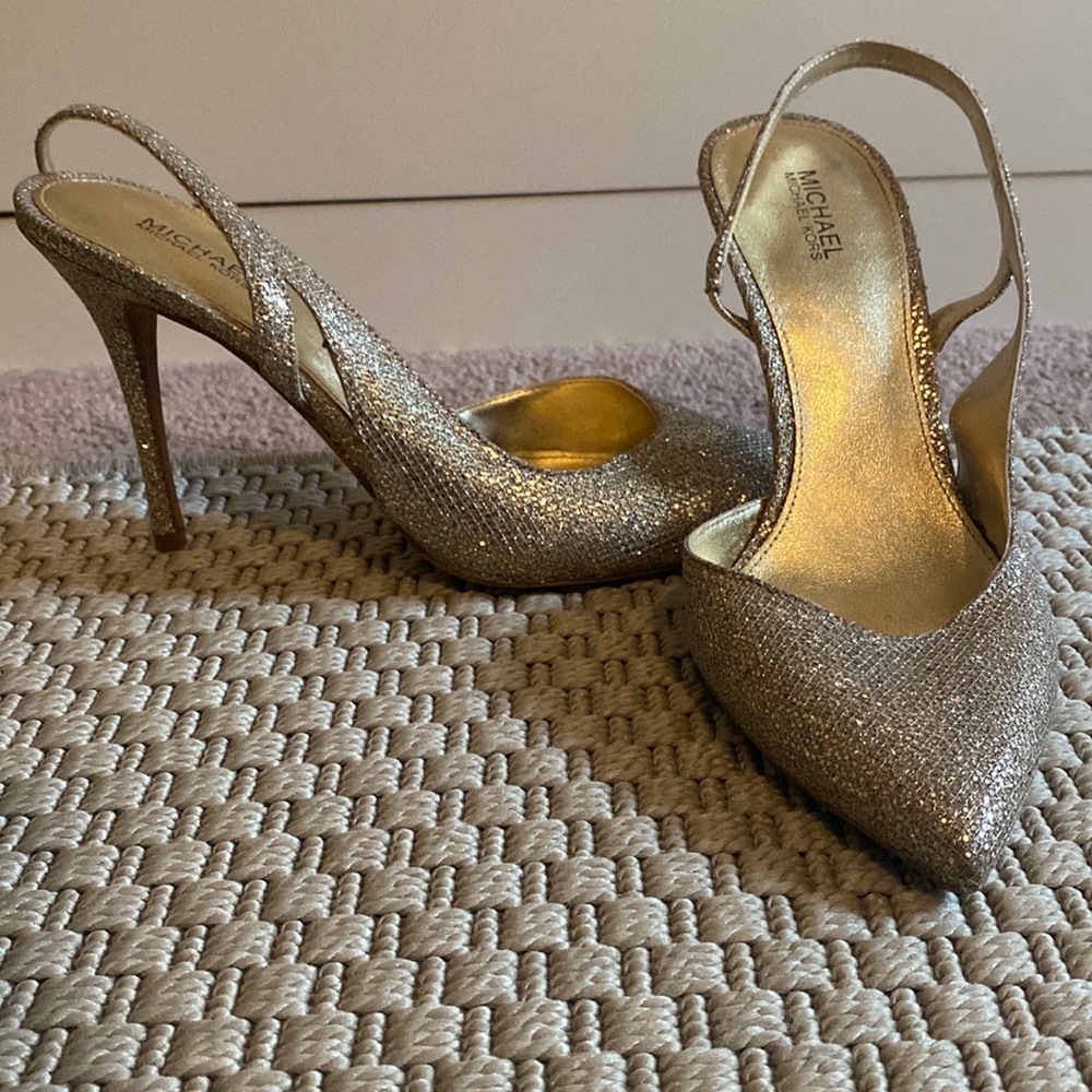Michael Kors Gold Glitter Slingback Pumps